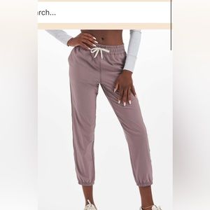 Vuori purple joggings - size M